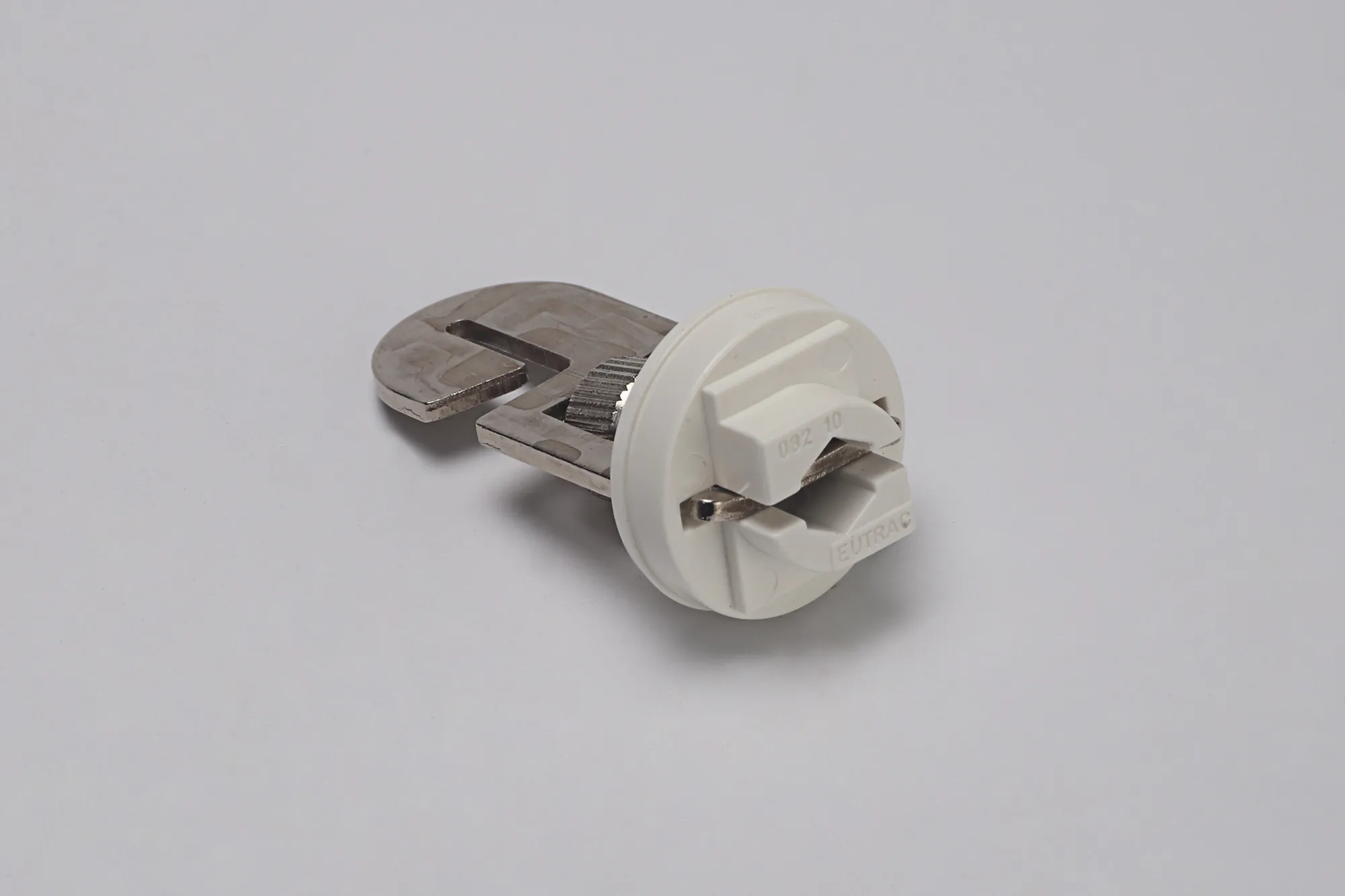Eutrac White Max. Load: 10kg 99-067-1  Eutrac Adapters & Components-White